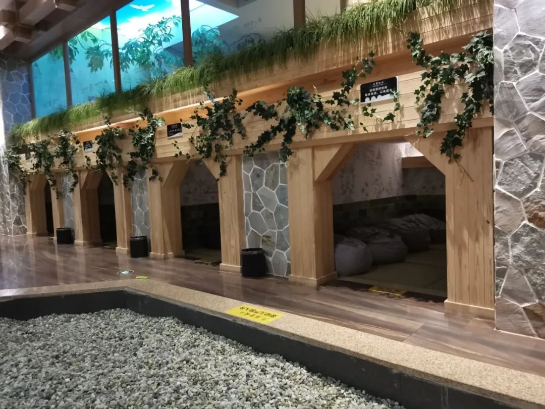 玩嗨郑州 带你体验一万平的汤泉生活馆