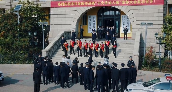 《人民的名义》曾依靠过硬的剧情拿下了2017年度最佳电视剧,这次它的
