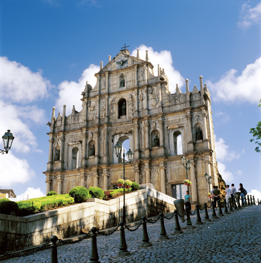 澳门大三巴牌坊(图片来源:视觉中国)