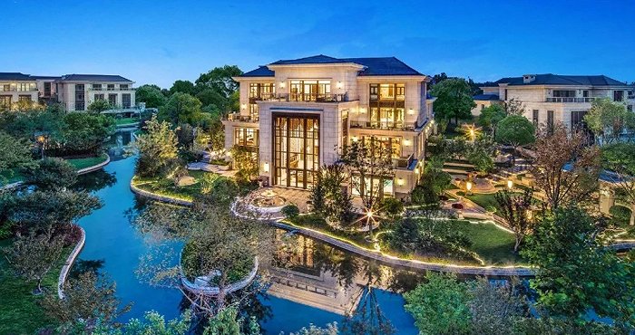 如果昆明豪宅有单位一亿一栋是个什么水平