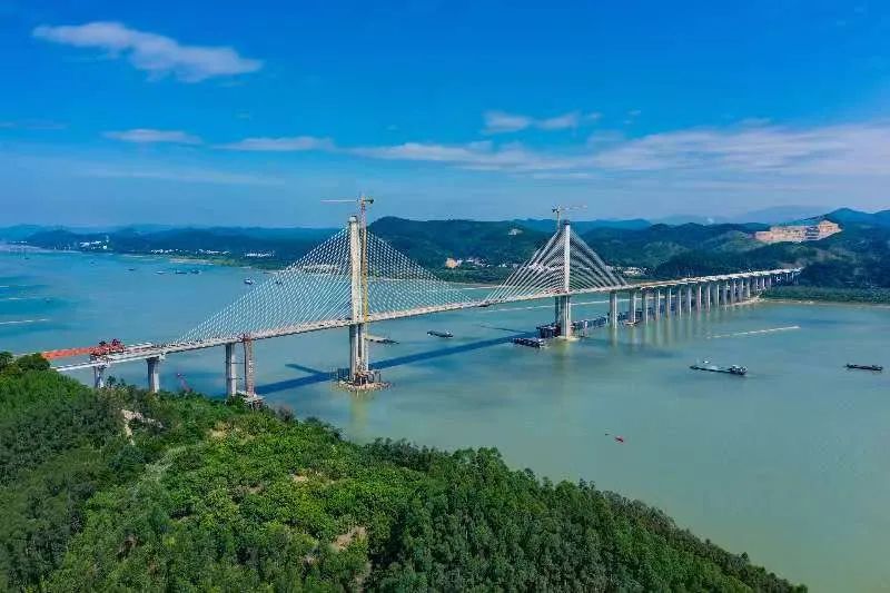 就在月底肇庆这条新高速通车时间已定沿途景色美不胜收