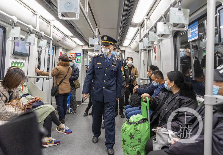 上海地铁警察图片