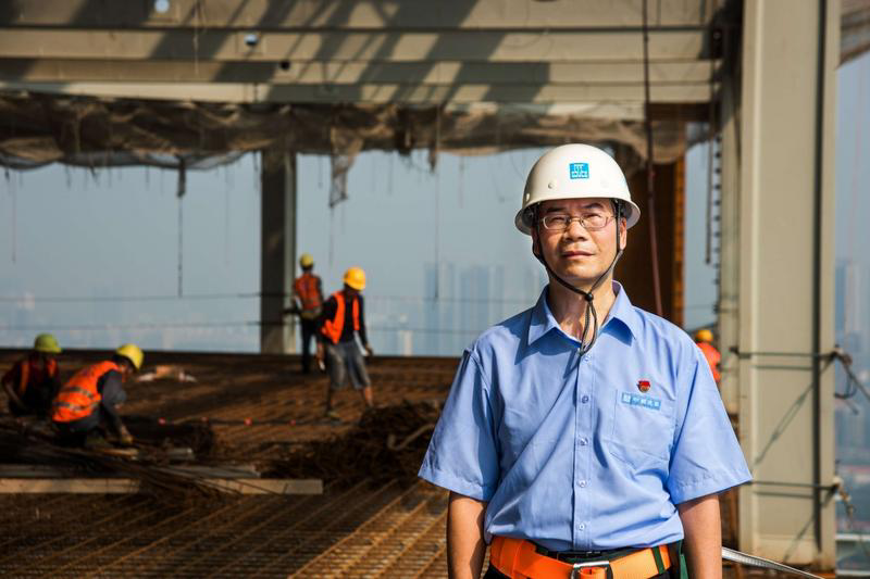 全国劳模陆建新:中国摩天大楼第一人,刷新中国建筑"高度"