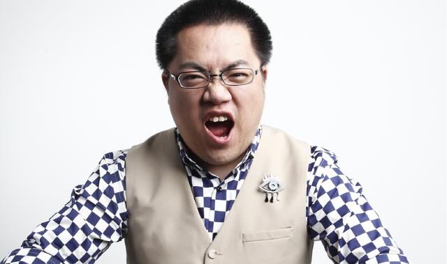 黄旭东点名开撕,装电竞圈大佬一年骗钱骗色三百人!技巧太高深