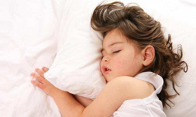 育儿说：经常午睡和从不午睡的孩子有啥区别?6岁后差距一目了然