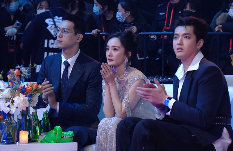 星光大赏名场面来了赵丽颖杨幂杨紫同框肖战王一博站位讲究