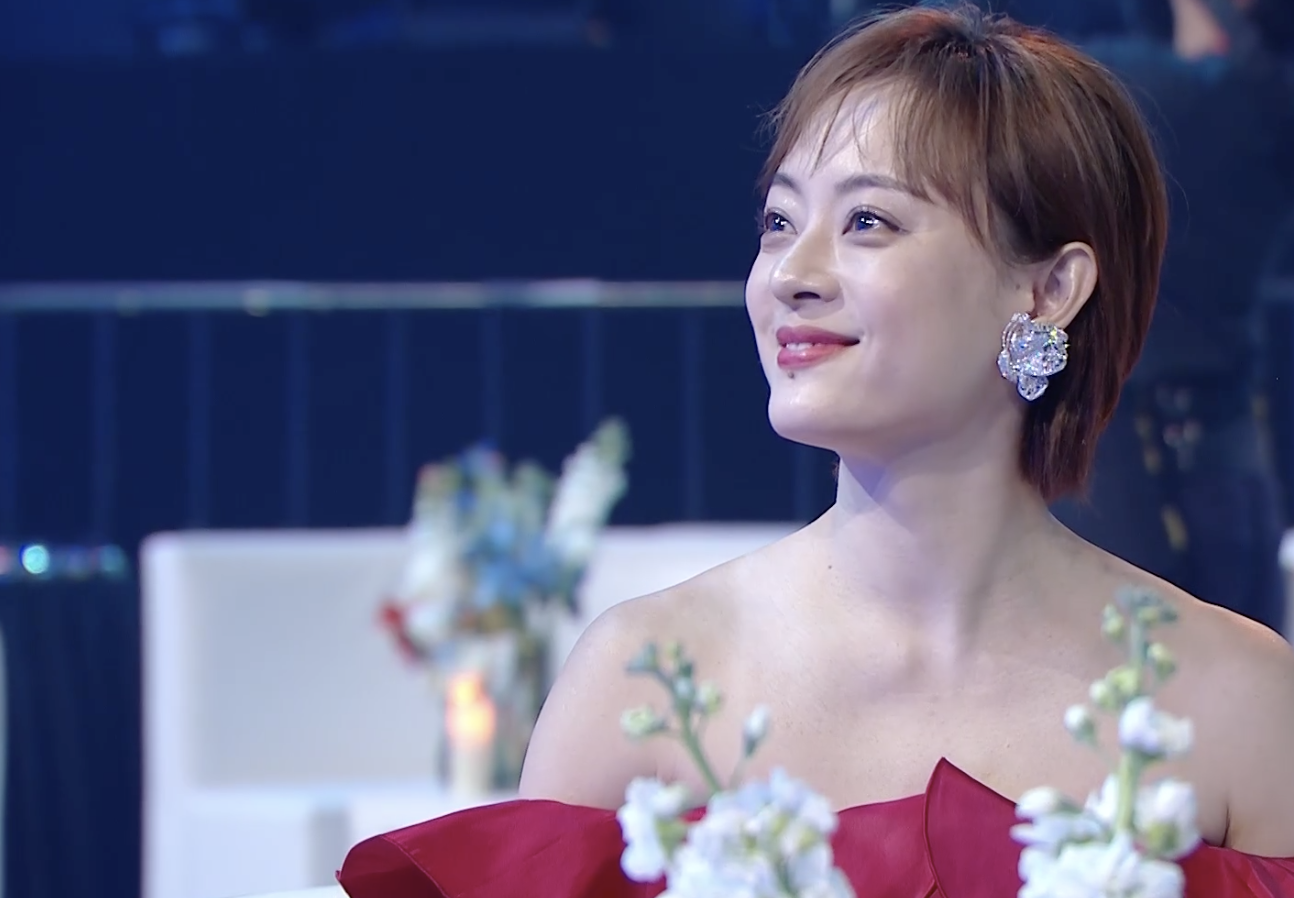 大型晚会孙俪座位名字疑被写错,黄磊媳妇躺枪,邓超要心疼了!