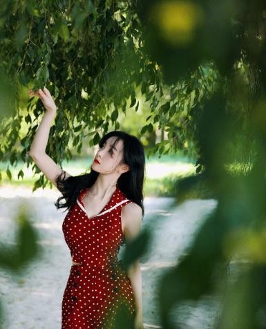 张檬首谈后悔“整容”:唐嫣都曾给她做配角,身材比杨幂还辣休闲区蓝鸢梦想 - Www.slyday.coM 张檬首谈后悔“整容”:唐嫣都曾给她做配角,身材比杨幂还辣休闲区蓝鸢梦想 - Www.slyday.coM