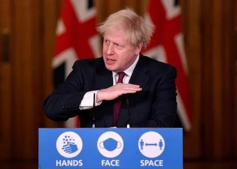 太突然！传播力激增70%，英国惊现新冠病毒变异，已传到外国！刚刚，伦敦宣布紧急封锁！苹果也撑不住了：面临最大规模关店潮！