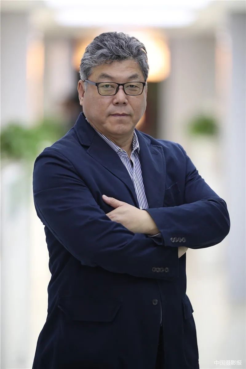 不许动!翻包了 | 他们靠什么装备摘金像——毛建军