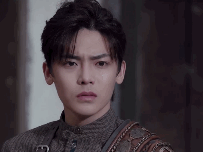 百变少年闯入心宅侯明昊花式演绎演员可塑性