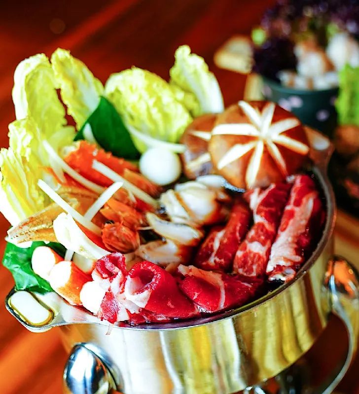 99起 位 冬日圣诞全攻略 来袭 人广 锅王争霸 火锅自助华丽开席 圣诞主题甜品太梦幻 火锅 鲍鱼 新浪新闻