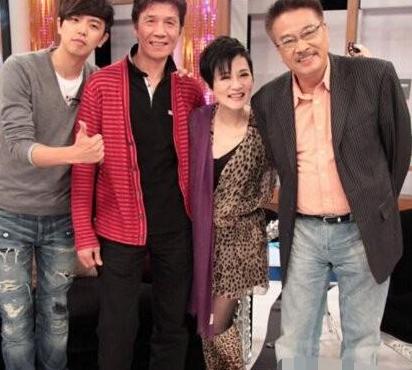 66岁的吴孟达被逼直播带货当年有多风光现在就有多落魄