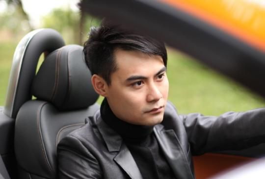 外来媳妇本地郎当中冼展崔扮演者邝祖乐冼师奶形象深入民心