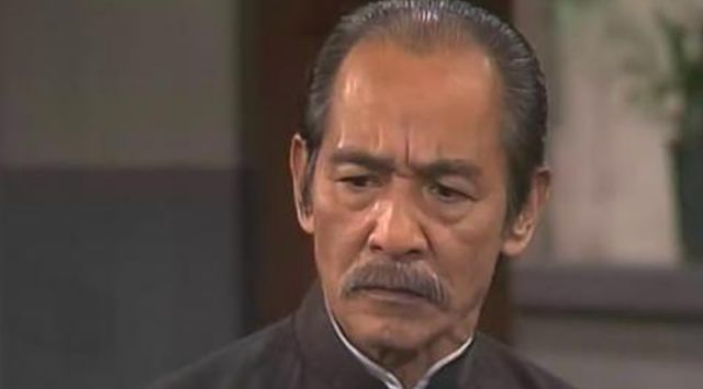 演了45年戏,74岁才靠一个配角成名,女儿儿子都很优秀|鲍方|龙套|女儿