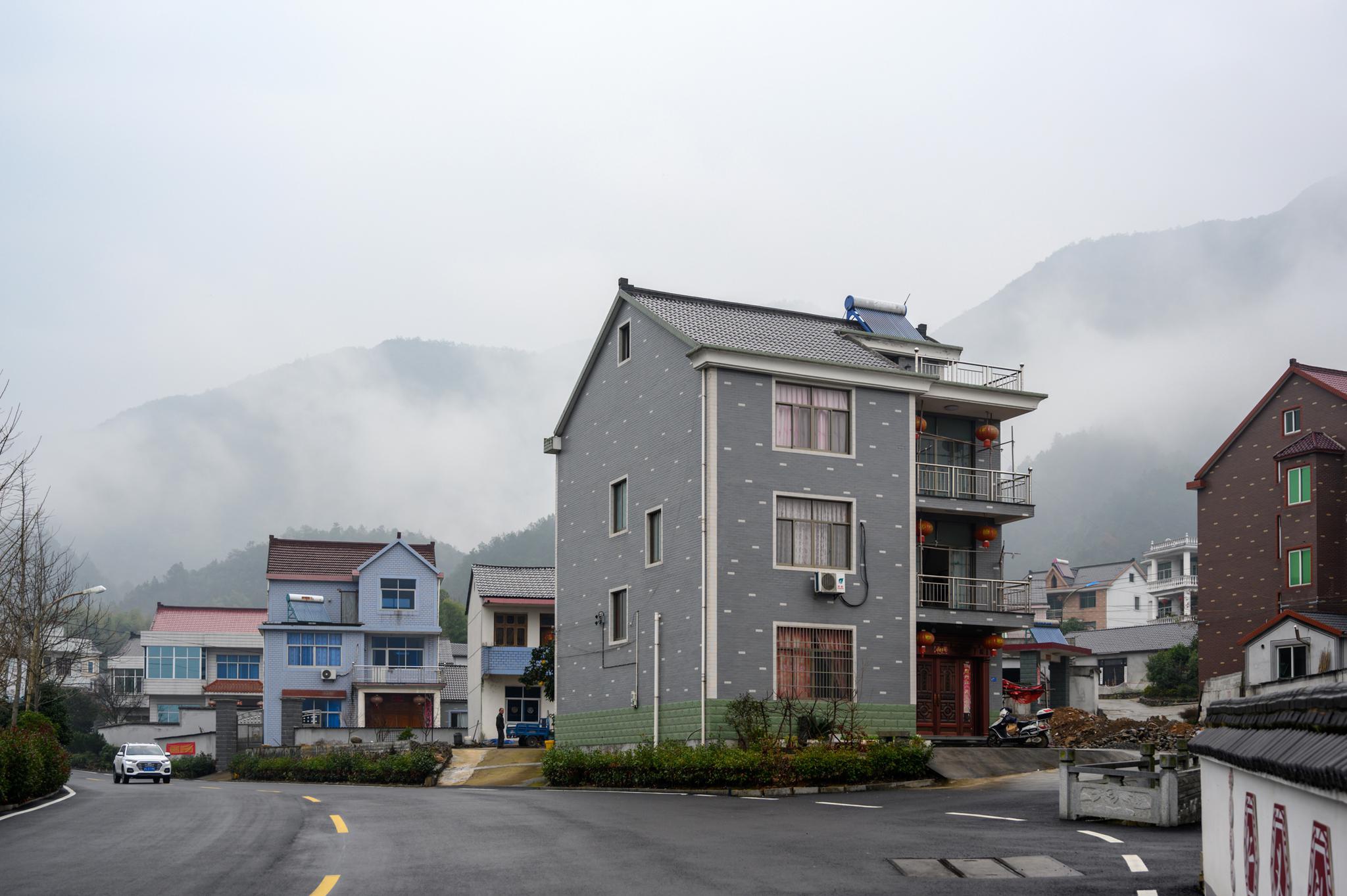 浙江很美乡村之一,道路整洁,环境清幽,生活在这里的人幸福