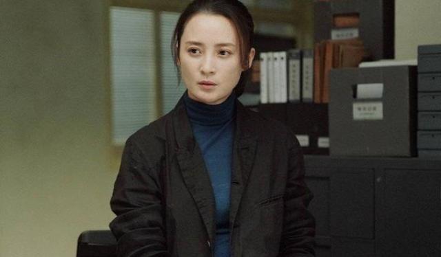 蒋勤勤重新出发迷雾追踪开播即好评无惧中年危机