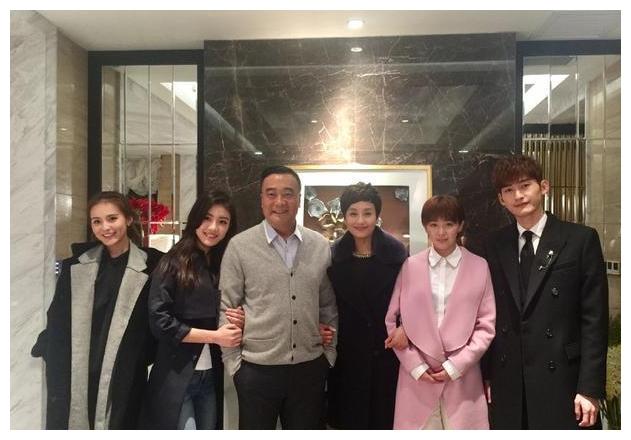 她曾是张翰"妈妈",女儿是奥运冠军,今51岁风韵犹存成人生赢家