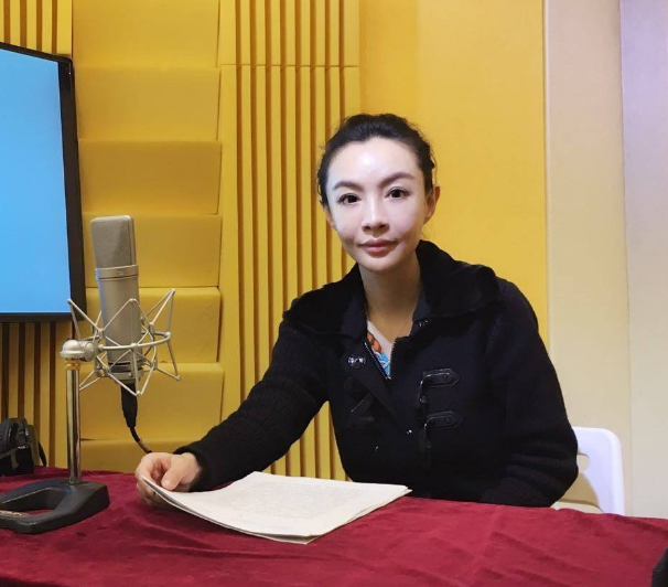 却因整容丢掉前程,观众:看见她就想关电视|央视|梁璐|前程_新浪新闻