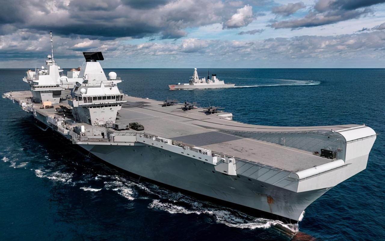 英国准备派新航母来南海挑衅,是谁给的勇气?