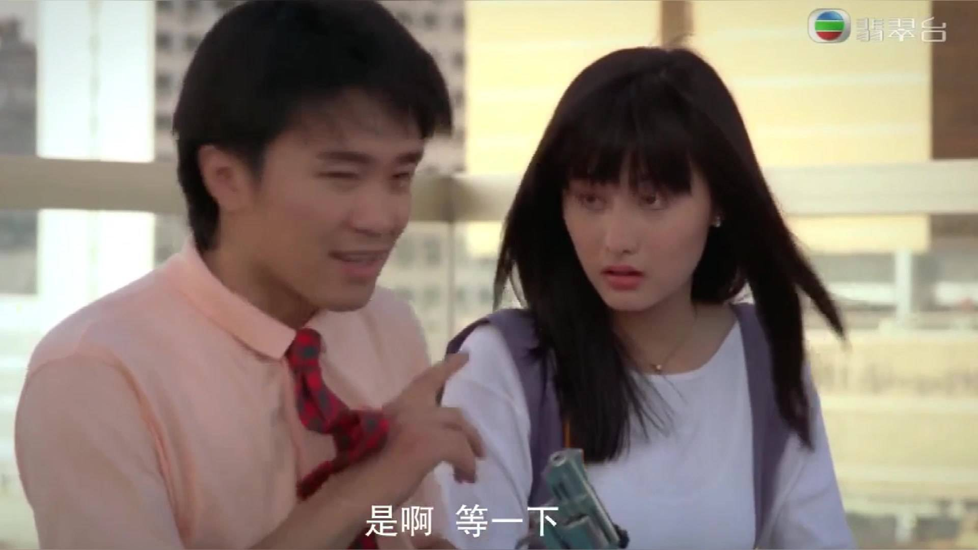 她是周星驰的绯闻女友,与富豪老公八年无子女,离婚后陈德容近照