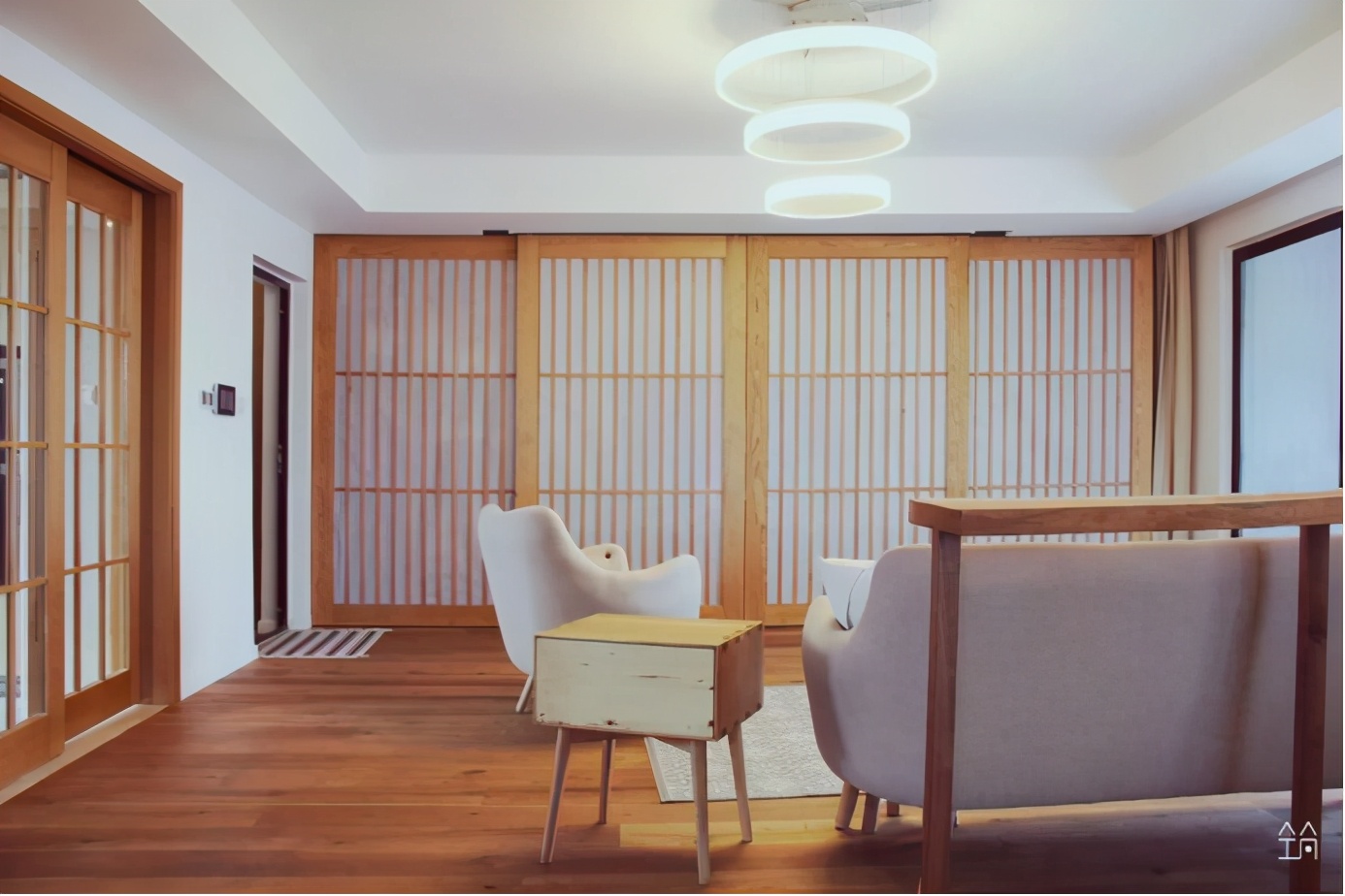 402平原木大空间,整体若隐若现的自然气息,日式阁楼