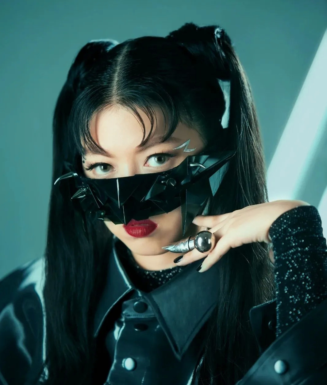 面具背后的楚晴和虚拟游戏中的jasmine sokko__财经头条