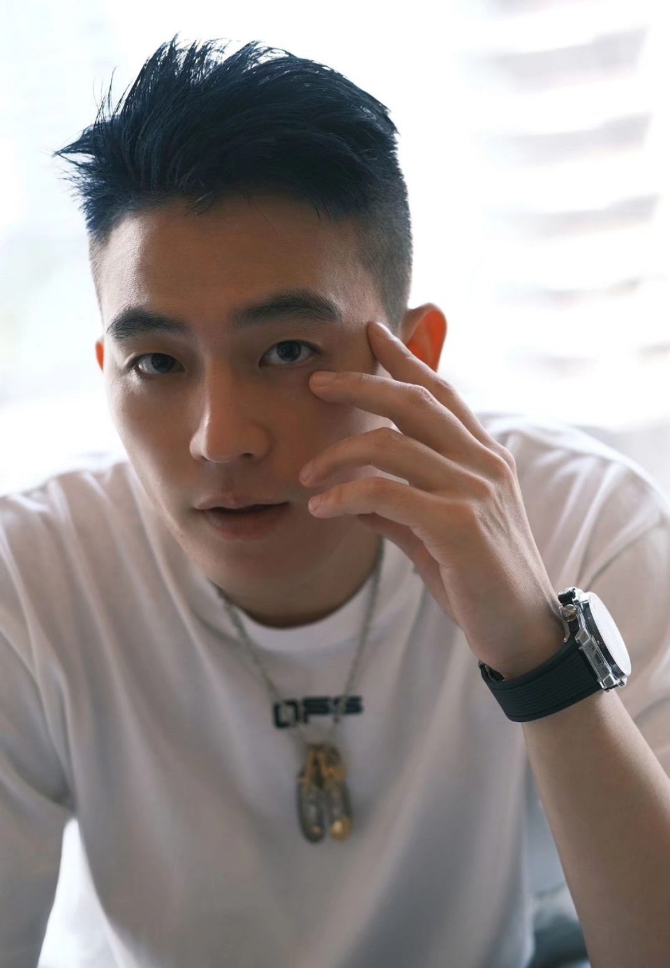 黑白禁区欧豪八年醒来竟然当爹了