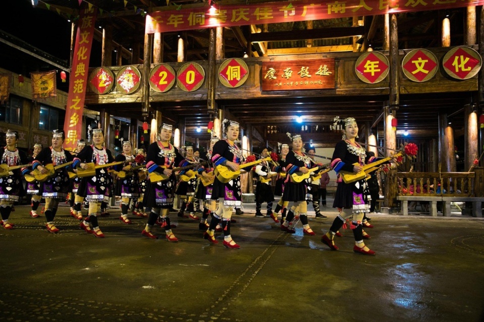 百家宴打糍粑,舞草龙谈琵琶,侗族新年这样过|糍粑|百家宴|侗族_新浪新闻
