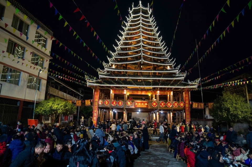 百家宴打糍粑,舞草龙谈琵琶,侗族新年这样过|糍粑|百家宴|侗族_新浪新闻