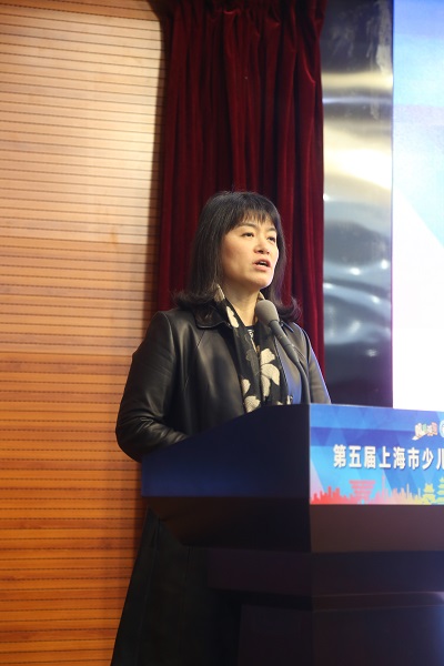 医院党委副书记,中华口腔医学会口腔预防专委会副主任委员张颖致辞