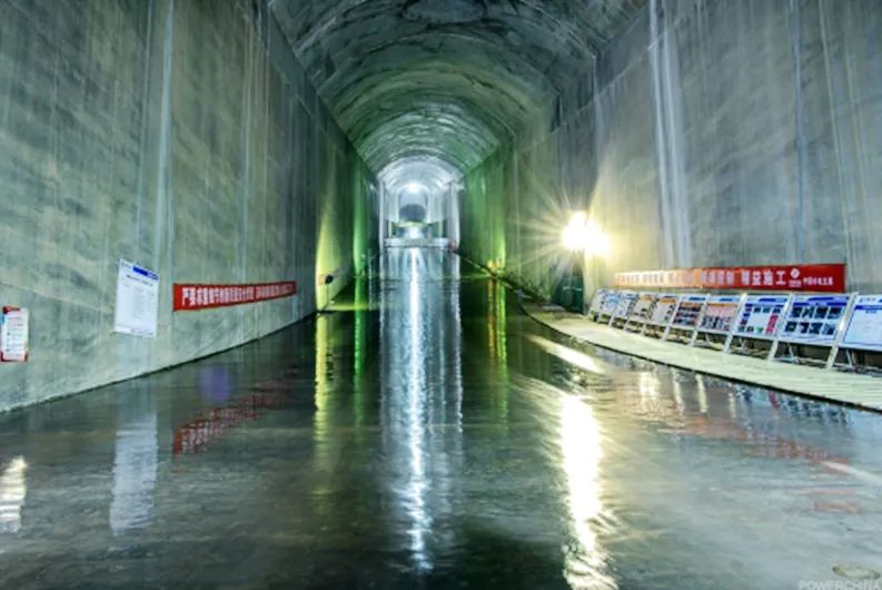 国内首个无缺陷衬砌混凝土水工隧洞竣工