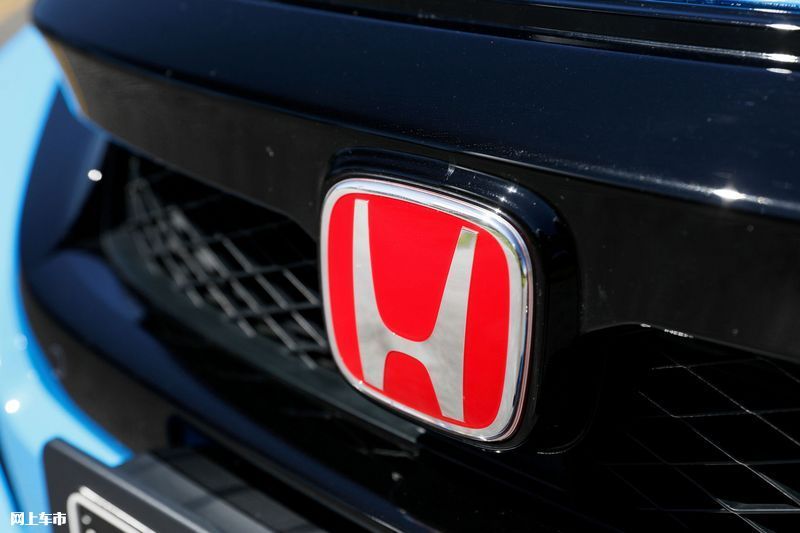 驾控感提升,搭2.0t 6mt,内饰配置升级