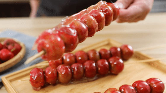 冬天卖糖葫芦一天赚多少 摆摊卖糖葫芦优缺点分析