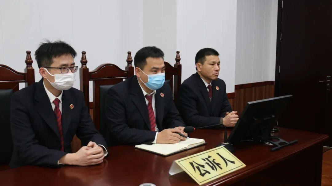 12月20日,由阜南县人民检察院提起公诉的王忠良等43名被告人组织,领导