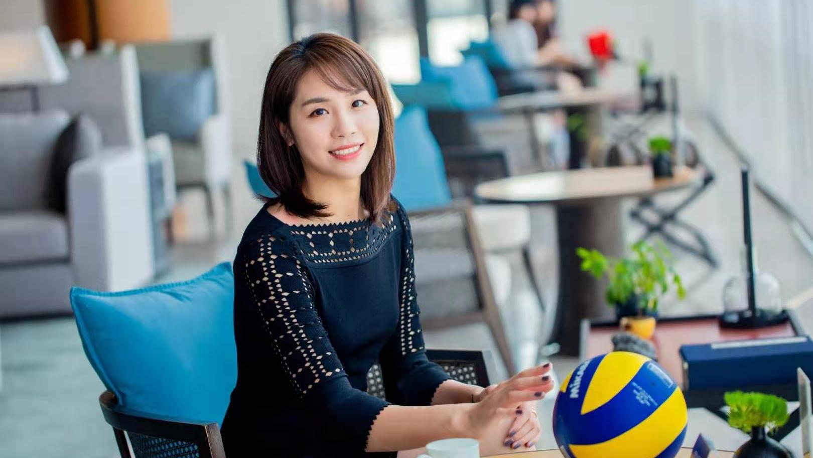 女排最美自由人陈展,回学校当排球老师成绩显著,为女