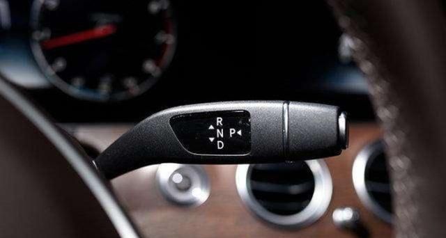 汽车5种常见的换挡杆,图4是劳斯莱斯的档杆,有人为此闹过笑话