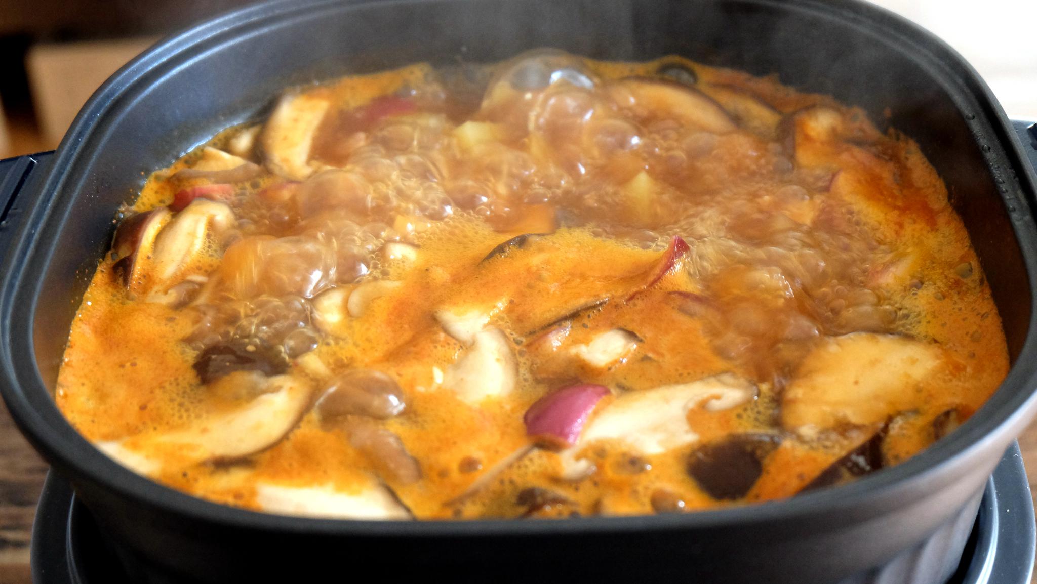 想吃韩式大酱汤了,十几分钟煮一锅,食材丰富香喷喷,太好吃了