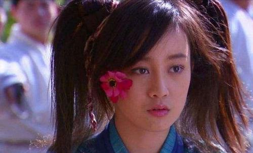 张檬因整容失去工作被同行调侃还好有外国男友力挺