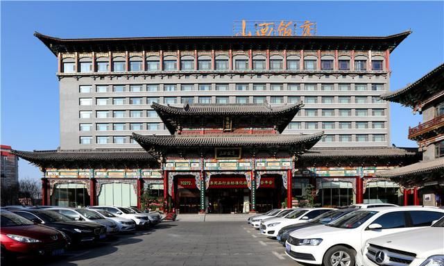 曾是山西贡院旧址,吸引游客打卡拍照|华馆|贡院旧址|饭店_新浪新闻
