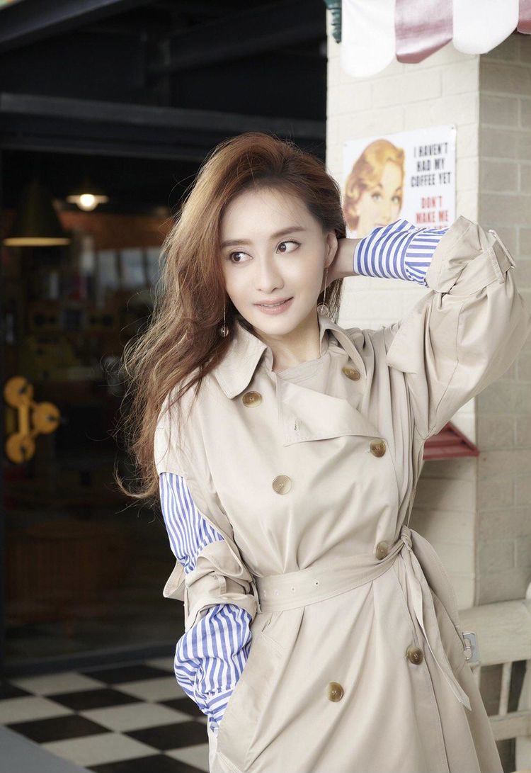 当年是琼瑶最柔美少女今霸气演绎孝庄皇后陈德容哪像46