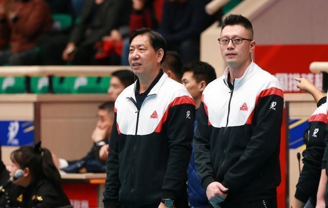 名帅王宝泉将退休,球迷建议蔡斌当天津女排主帅,化干戈为玉帛