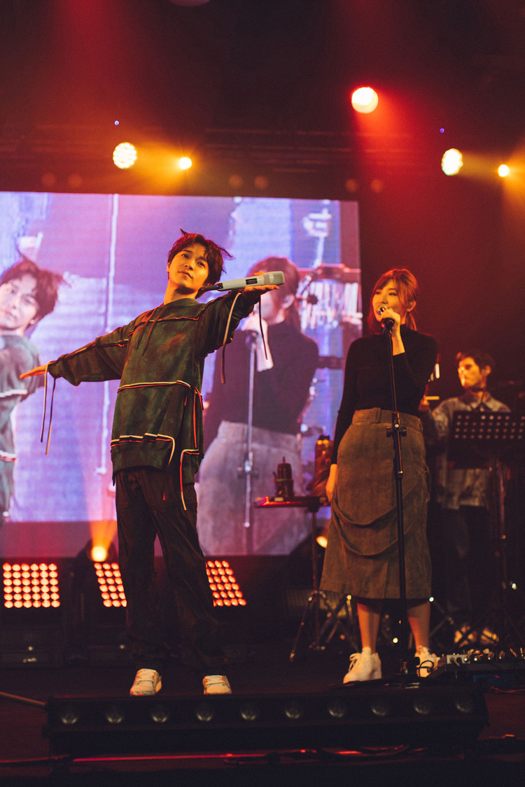 吴青峰线上演唱会圆满呈现 彩蛋加码观众反响热烈