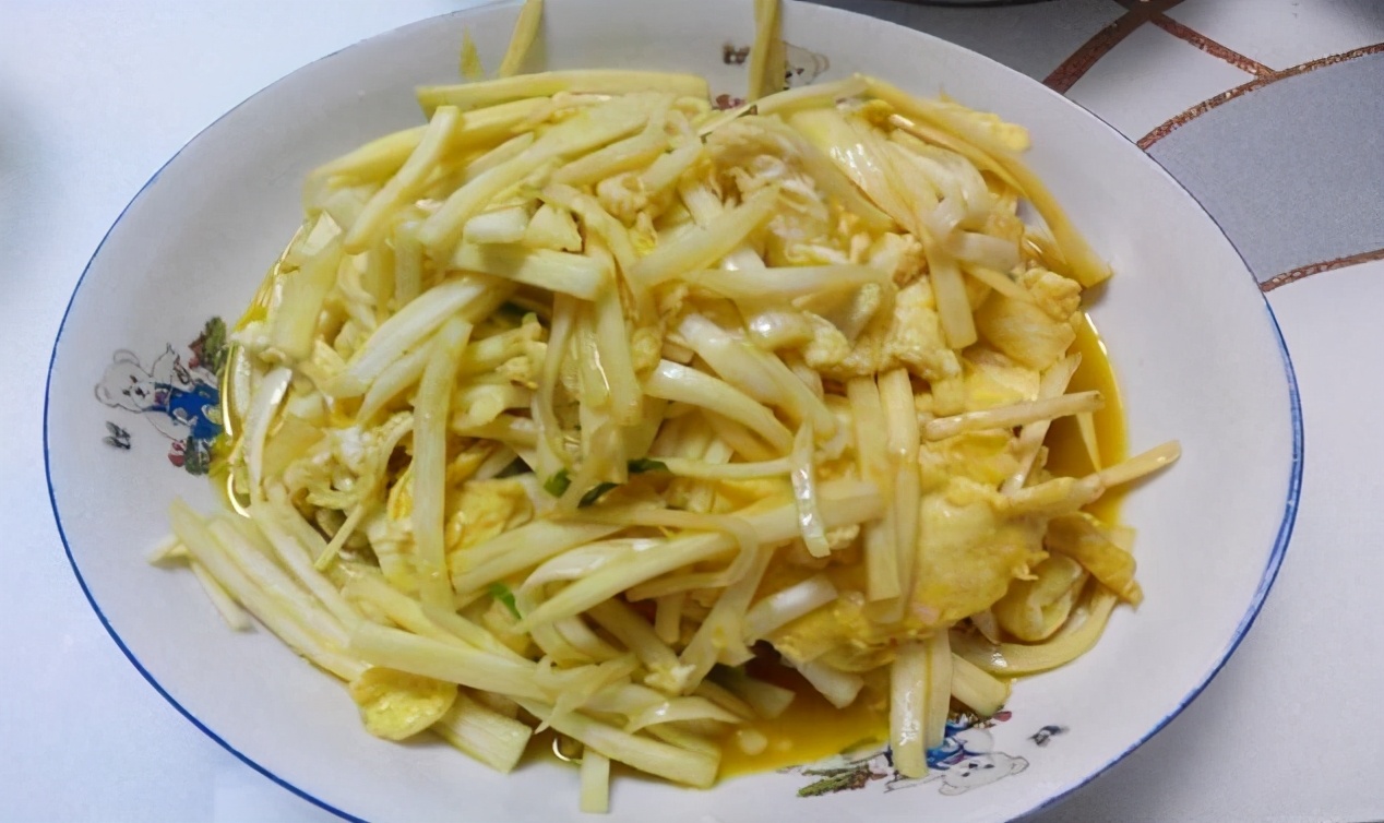 很有营养的食物,每天坚持吃一些,排毒养颜,滋润身体|芦笋|墨鱼仔|茭白