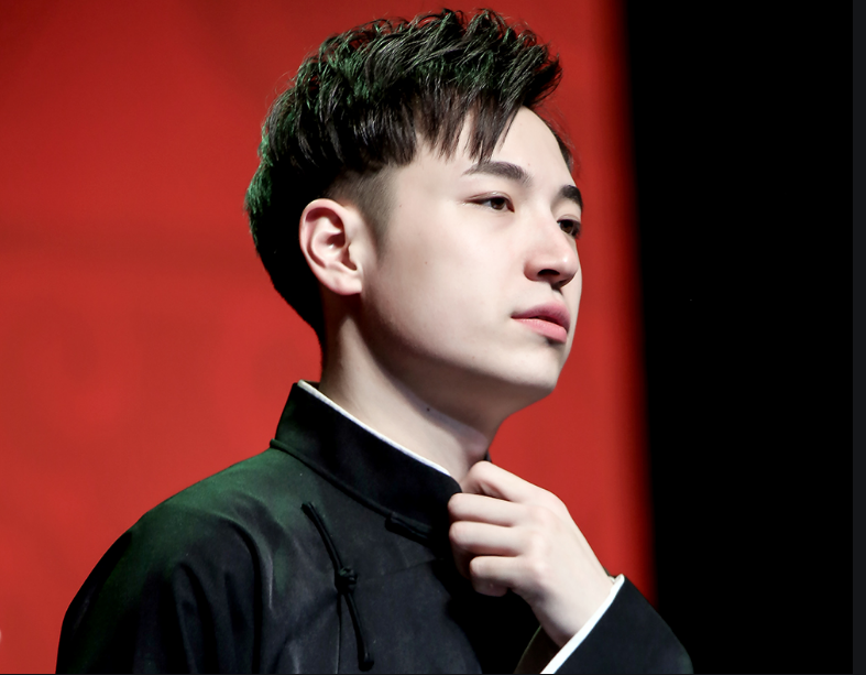 年轻又帅气的他,"德云女孩"不淡定了|德云社|孟鹤堂|王九龙_新浪新闻