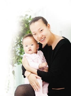 放下过往?施之皓与前妻曹燕华互动频繁,曾娶小22岁徒弟惹争议