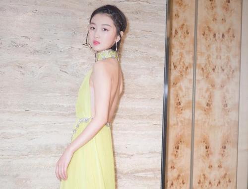 女明星们的蝴蝶背:王子文暴露年纪,周冬雨吓人,刘诗诗真绝美!