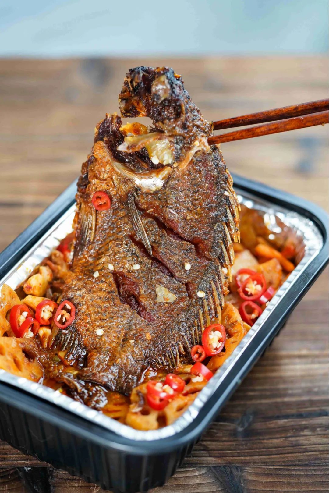 买一送一丨鲜香麻辣的烤鱼,成都苍蝇馆子里的味道!