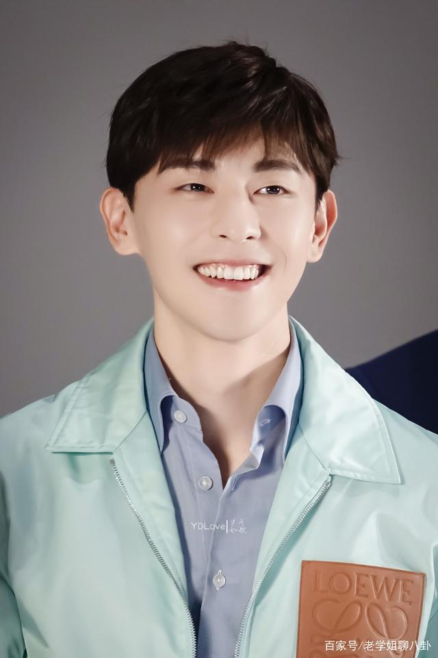 邓伦在直播间嘴没停过,像极了平时在家的我,太真实啦!