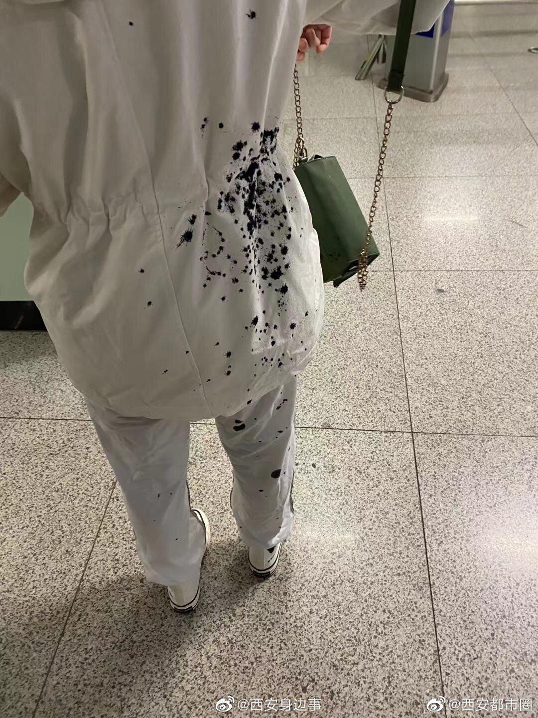 西安街头出现泼墨变态 大家出行提高警惕!